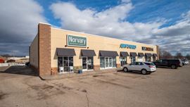 1035 Frontenac Dr - Winona Retail Center For Sale