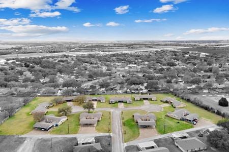 Multi-Family space for Sale at 108-110 E Gruver Cir in Hewitt