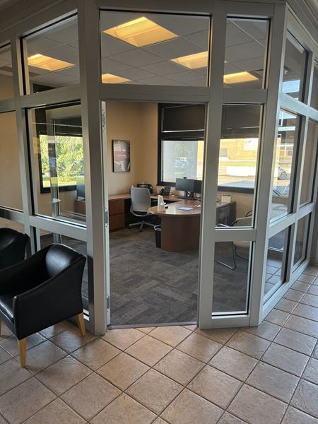 Office space for Rent at 1306 N Woodlawn St in Wichita