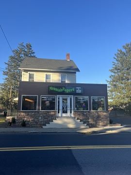 1300 SQFT Retail/Office Space for Lease 