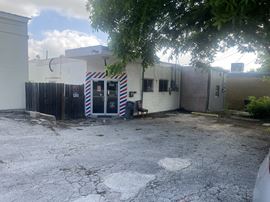 604 E University Ave and 1211 College St