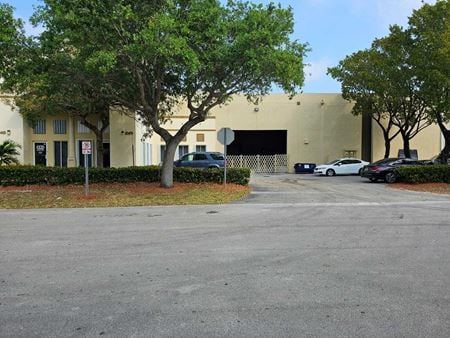 Industrial space for Rent at 10475 NW 37th Terrace in Doral