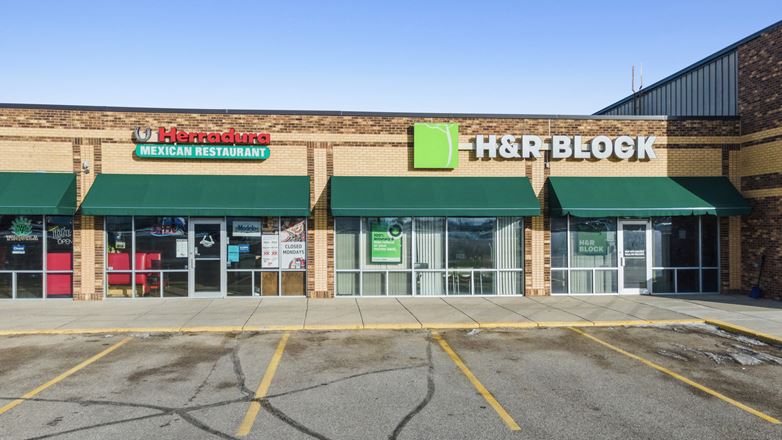 12 West Marketplace