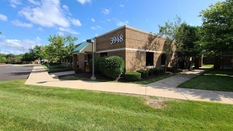 Courtyard Building - Valley Ranch Business Park