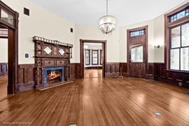 Historic Retail/Hotel/2nd Gen Restaurant/Event Space in Downtown Alachua, Florida