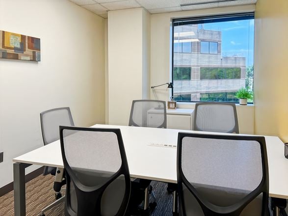 MD, Towson - West Road Corporate Center