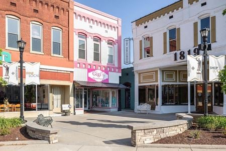 Retail space for Sale at 42 Public Sq in Lawrenceburg