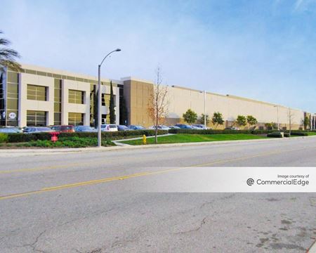 AMB Galleano Distribution Center - Mira Loma