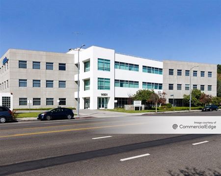 Photo of commercial space at 14901 Rinaldi Street in Mission Hills