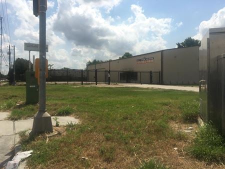 Commercial space for Rent at 149 West Rd in Houston