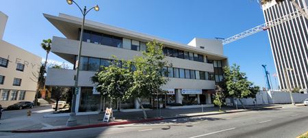 Office space for Rent at 5858 Wilshire Boulevard in Los Angeles