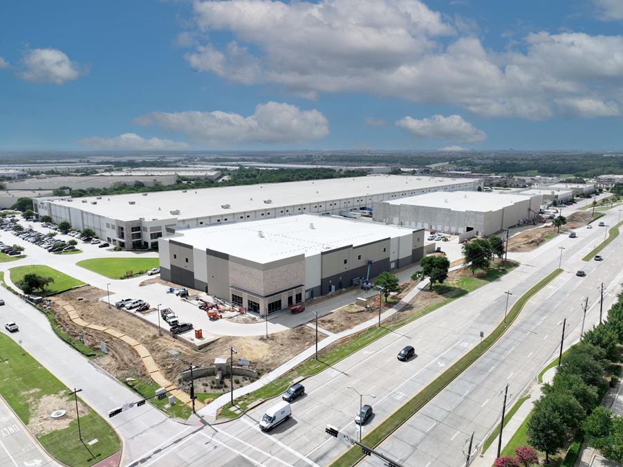 Lakeside Business Center II