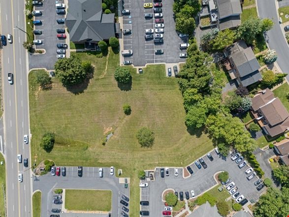 PRIME 1.27 ACRE B2C ZONED COMMERCIAL LOT