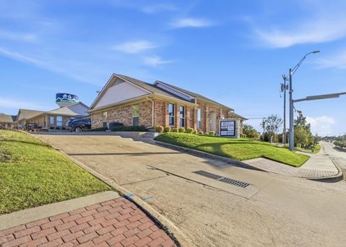 2313 Ridge Rd #102