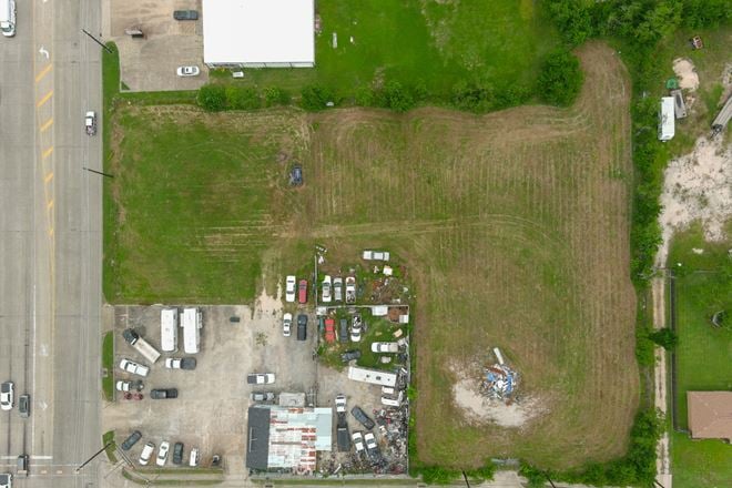 6149 Spencer Highway, Pasadena, TX 77505