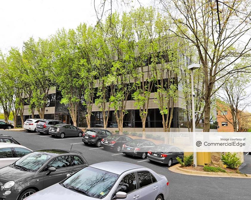 2815 Hartland Road 2815 Hartland Road Office Building