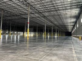 226,800sf-943,000sf Warehouse For Lease