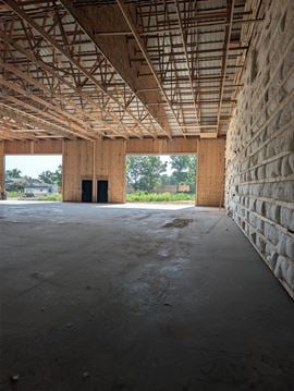 I-43 Business Suites