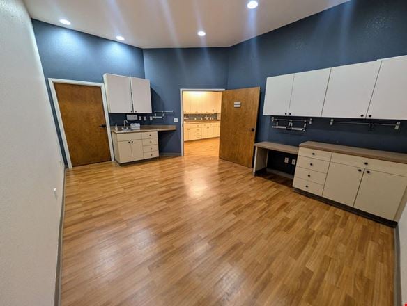 1915 Wilmington Dr. Suite 100