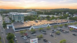 Woburn, MA - Main Street Shopping Center