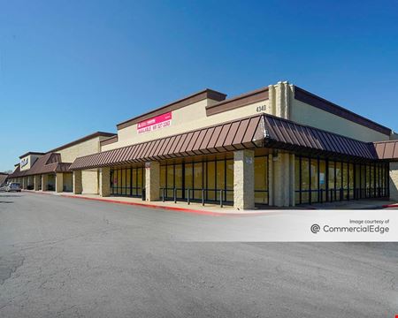 Photo of commercial space at 4306 Ming Avenue in Bakersfield