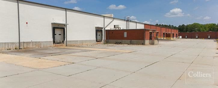 ±196,524-SF Industrial Building for lease in Lugoff, SC| Fully fenced perimeter