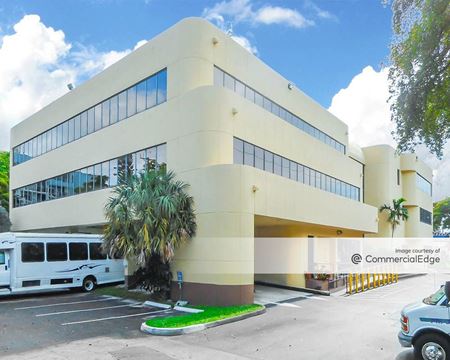 Commercial space for Rent at 20295 NW 2nd Avenue in Miami Gardens