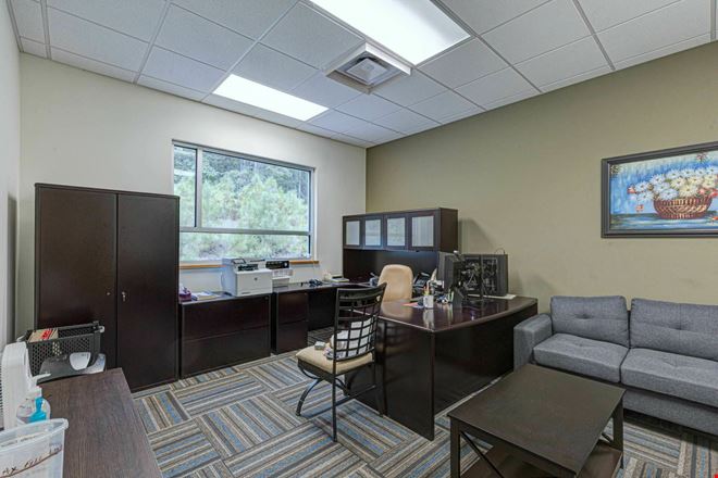 East Columbus Call/Technology Center