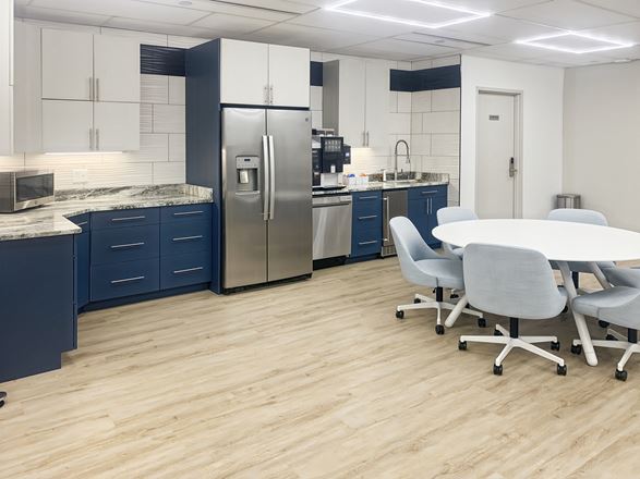 Regus - Hampton - Frontage Rd