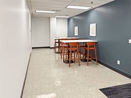 Regus - Greensboro - 301 N Elm