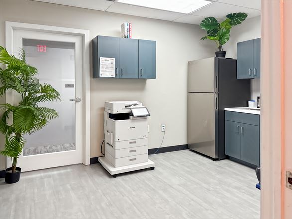 FL, Fort Lauderdale- 100 N. Federal Highway