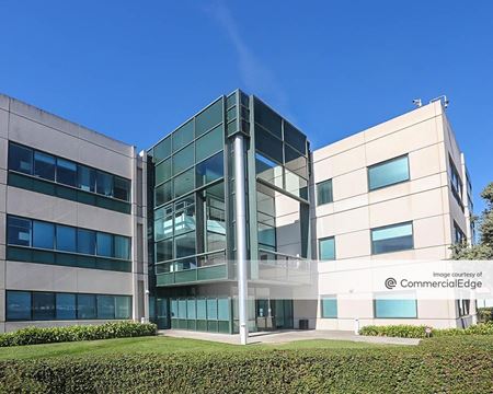 Photo of commercial space at 300 Wind River Way in Alameda