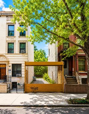 96 Macon St