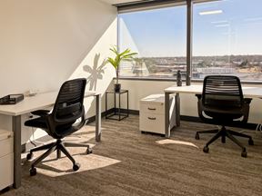 Regus - Westmont - Oakmont Plaza Drive