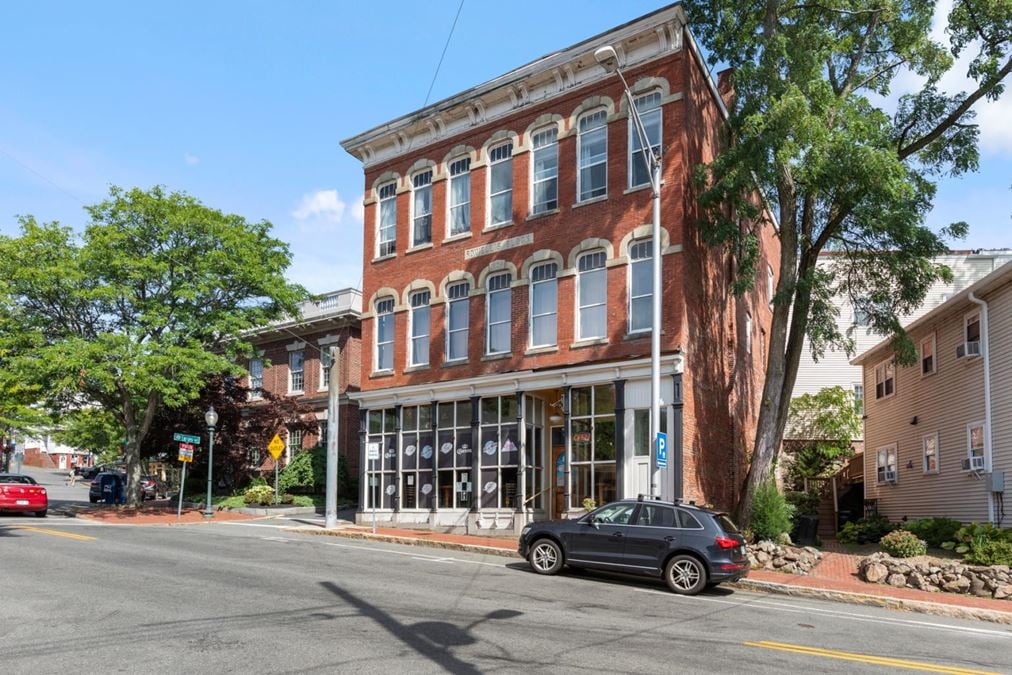 Exceptional Mixed-Use Investment in Amesbury, MA