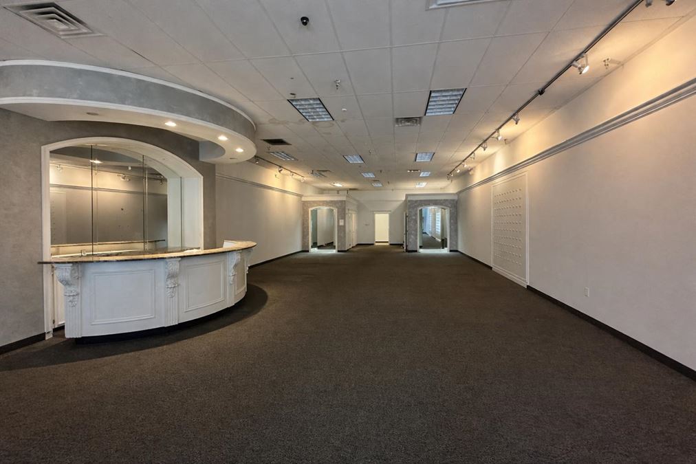 5841 - 5859 Transit Rd.  - 1,420+/- SF & 3,360+/- SF Retail Space
