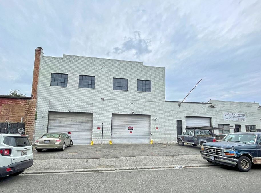 2110-2116 5th Street NE
