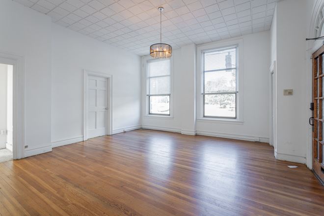 600 Georgia Ave Suite 8