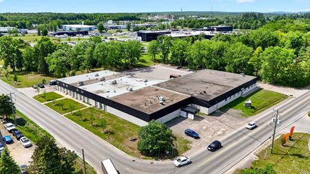 Other space for Sale at 36-40 John-F.-Kennedy Street in Saint Jerome