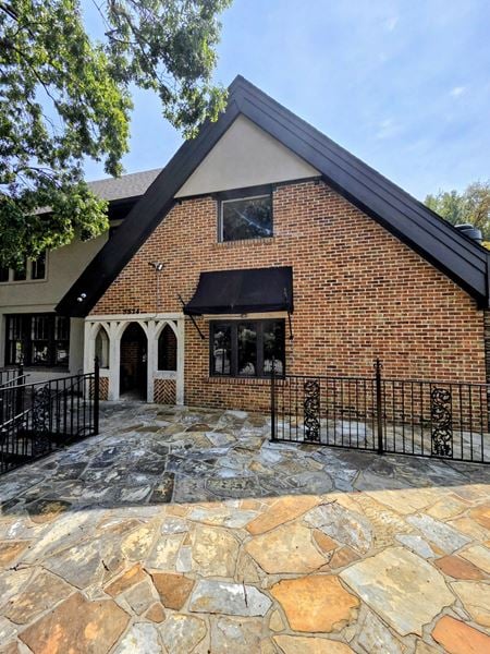 Retail space for Sale at 5524 John F Kennedy Blvd in North Little Rock