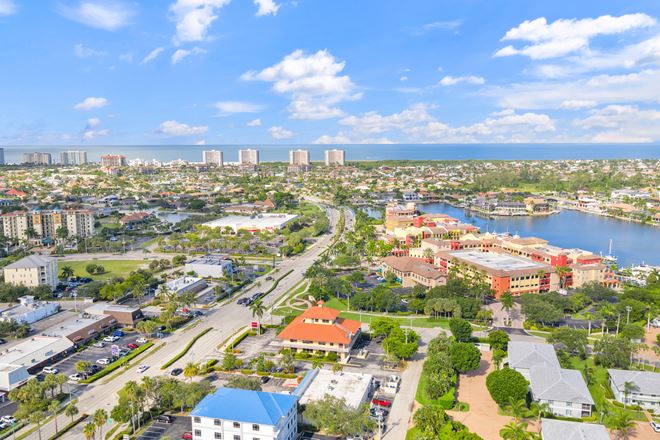 Professional Office in Prime Marco Island Location