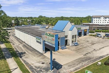 Retail space for Sale at 508 North River Road in Naperville