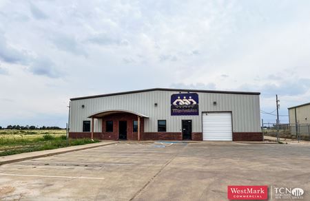 Photo of commercial space at 8806 Valencia Ave in Lubbock