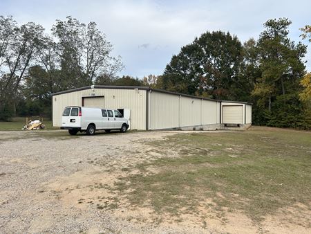 Photo of commercial space at 2788 Edwards Street in Hattiesburg