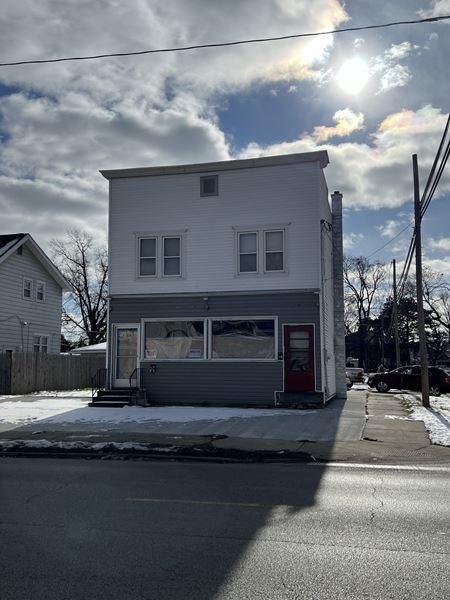 Commercial space for Rent at 2067 Airport Hwy  in Toledo