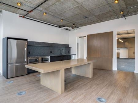 2610    - Show Suite Space Photo Gallery 2