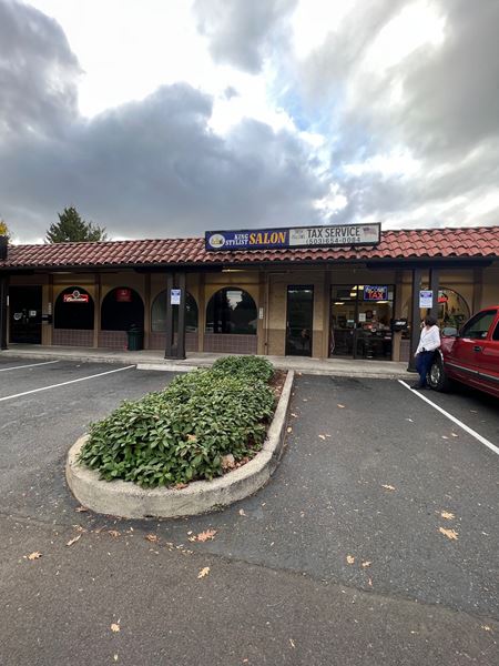 Photo of commercial space at 6128 Southeast King Road in Milwaukie