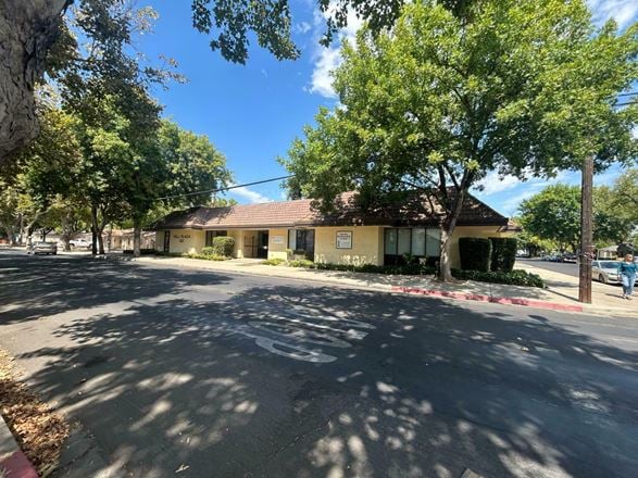 Lodi Association of Realtors Office Complex - 1 Space FOR LEASE