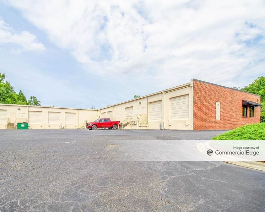 Lake Norman Commerce Center