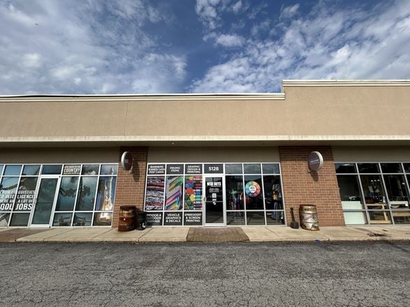 5128 E Lincoln Highway